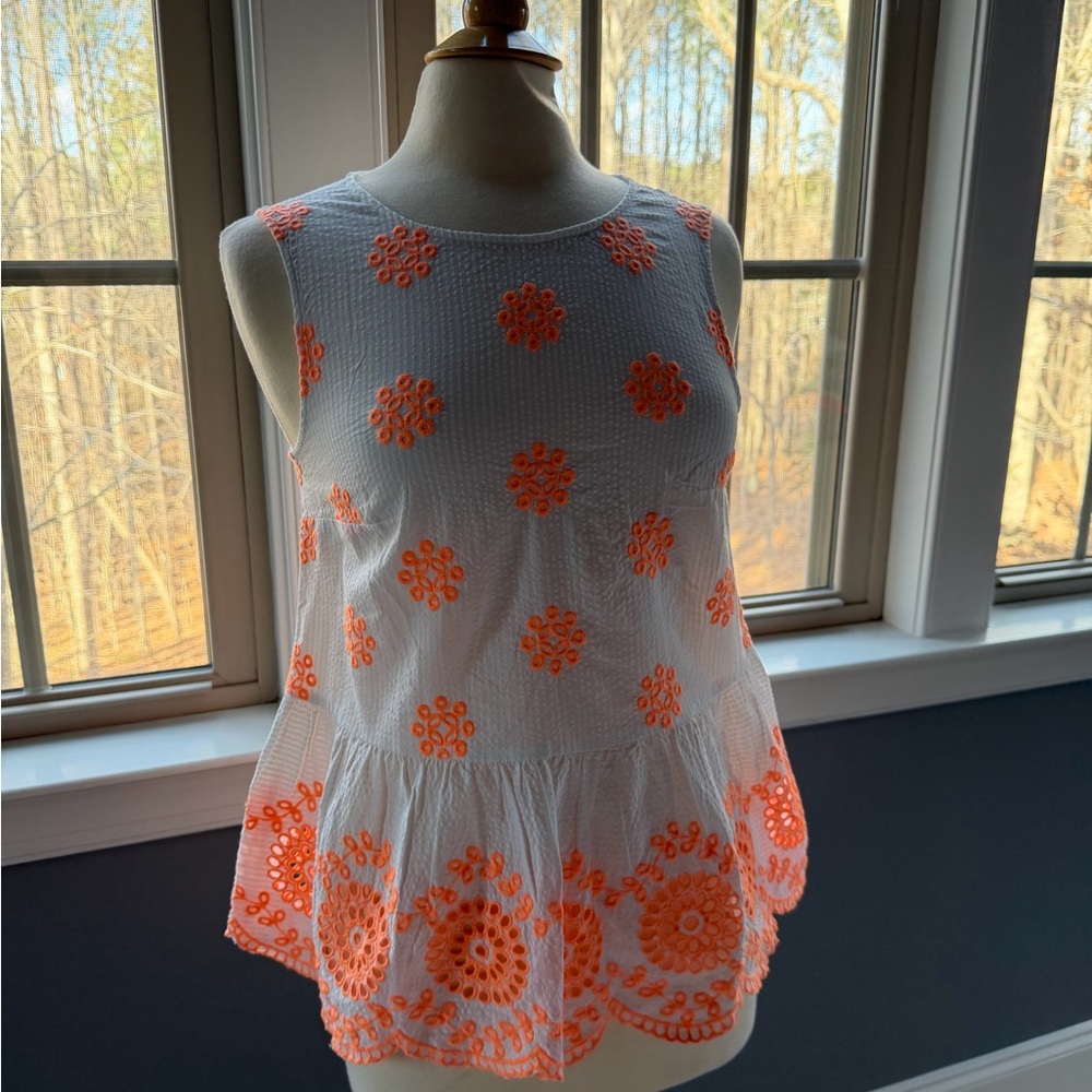 NWT Lilly Pulitzer Lilliana White Top with Cantaloupe Embroidery Seersucker